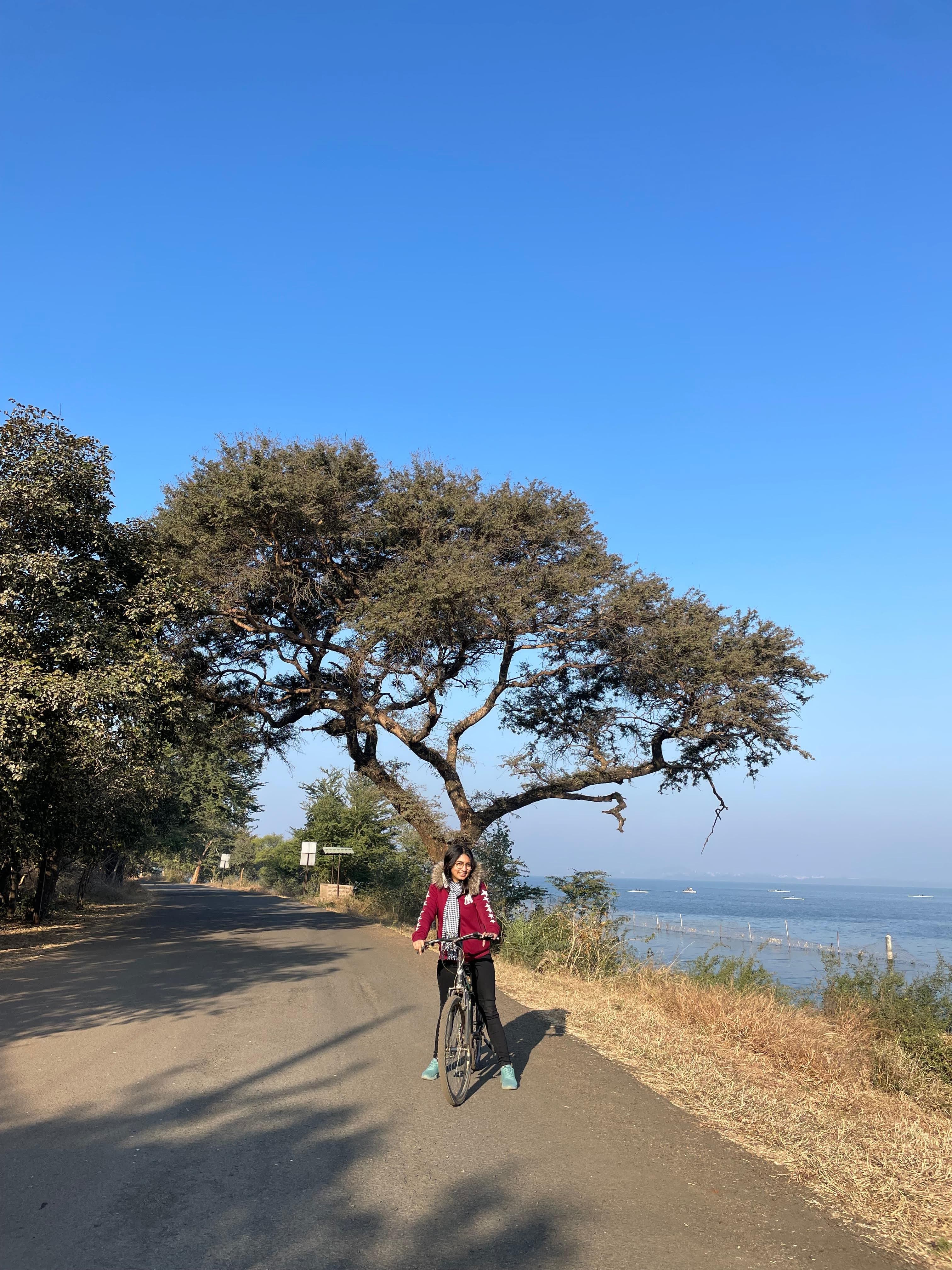 Lakeside bike ride in Bhopal